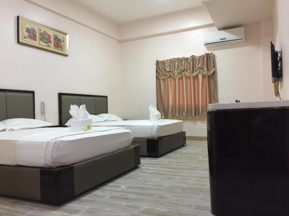 Meaco Royal Hotel - Lipa Lipa City Екстериор снимка