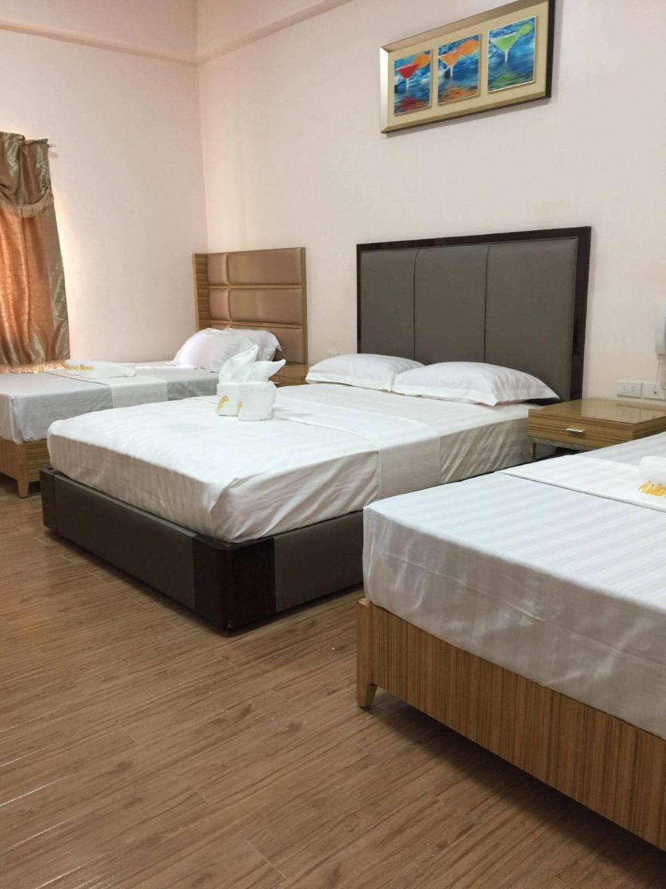 Meaco Royal Hotel - Lipa Lipa City Екстериор снимка
